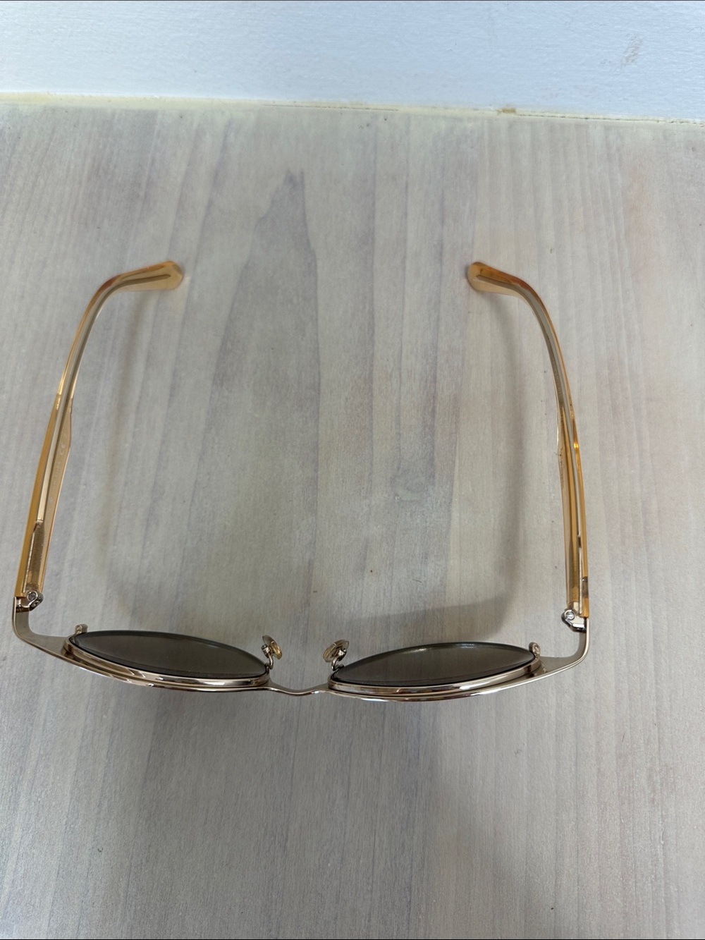 kate spade Marietta Rose Gold Cat Eye Sunglasses with Glitter Accents - Picture 3 of 6